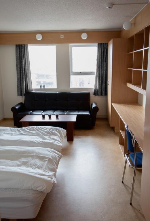 Akranes Guesthouse - Staywest ภายนอก รูปภาพ