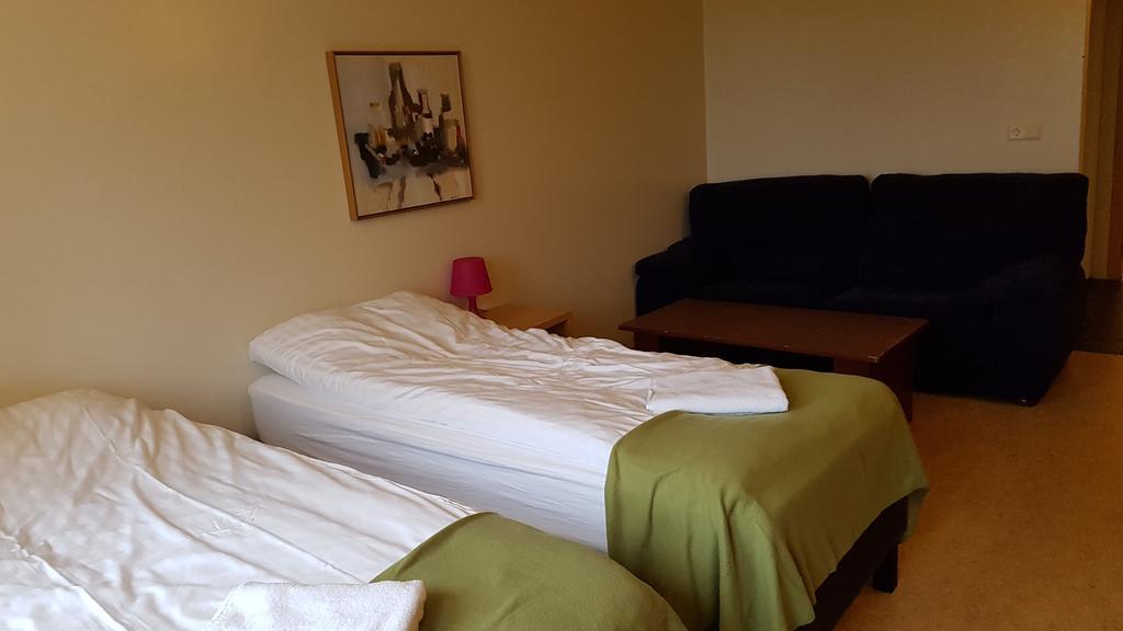 Akranes Guesthouse - Staywest ภายนอก รูปภาพ